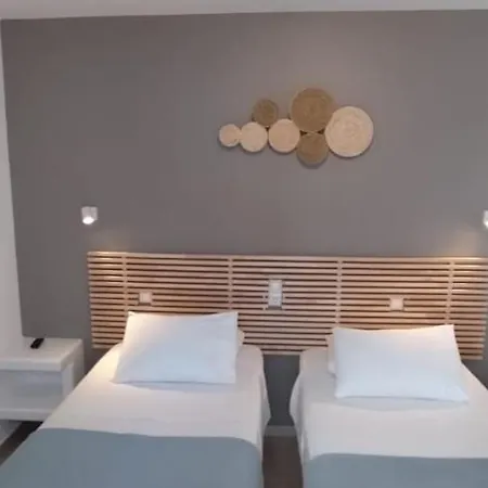 استوديوهات كريستينا 4* Mykonos Town