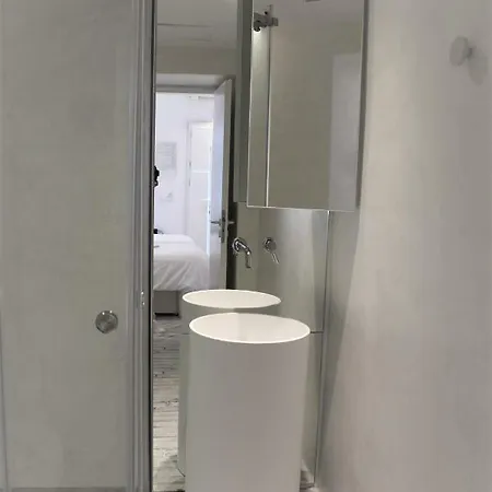 استوديوهات كريستينا 4*